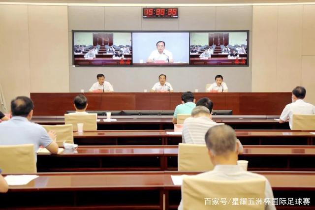 阿媒：阿尔瓦雷斯控制负荷缺席训练 以保护左脚踝